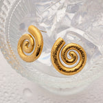 Load image into Gallery viewer, 18k Polished Spiral Earrings

