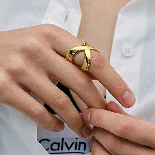 18k Classy Crossed Intersect Ring