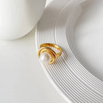 Load image into Gallery viewer, 18k Classy Statement Dual Disc Pearl Ring
