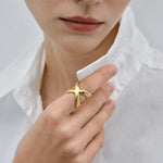 Load image into Gallery viewer, 18k Classy Crossed Intersect Ring
