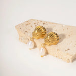 Load image into Gallery viewer, Dainty Sea Shell Pearl Earrings
