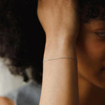 Load image into Gallery viewer, 18k S925 Minimal Thin Curb Bracelet
