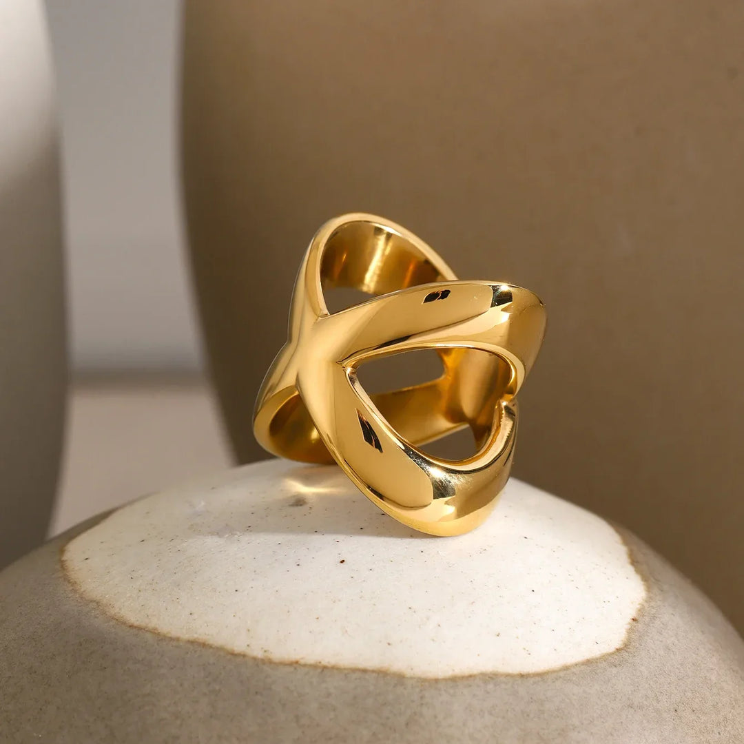 18k Classy Crossed Intersect Ring