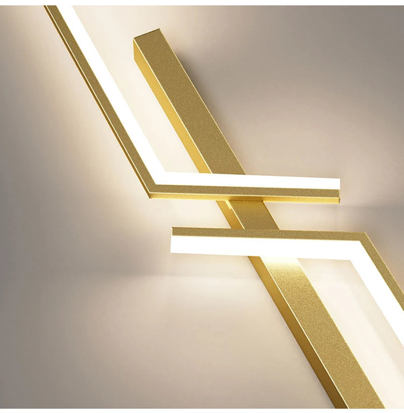 Modern Minimalist LED Wall Light Fixture In Black or Gold