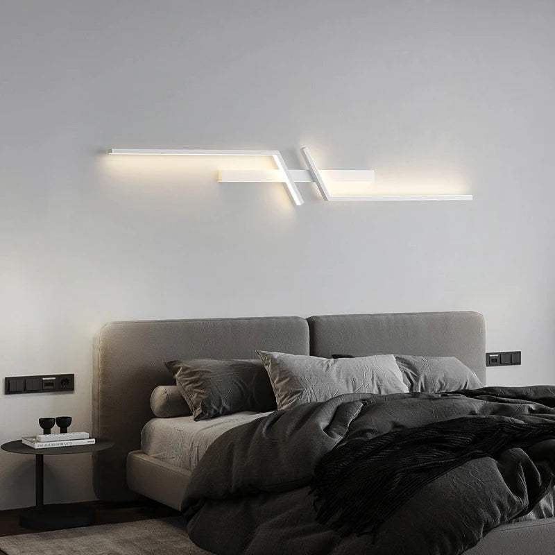 Modern Minimalist LED Wall Light Fixture In Black or Gold