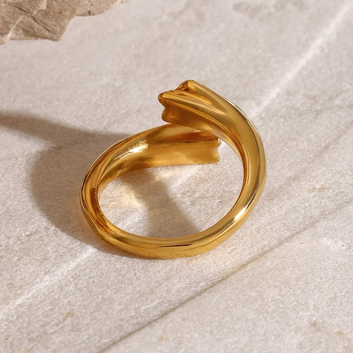 Shooting star ring