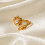 Load image into Gallery viewer, Adjustable Pearl Camellia Flower Ring
