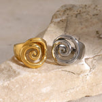 Load image into Gallery viewer, 18k Spiral Statement Ring
