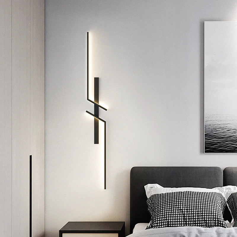 Modern Minimalist LED Wall Light Fixture In Black or Gold