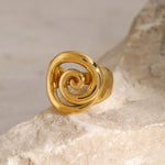 Load image into Gallery viewer, 18k Spiral Statement Ring
