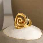 Load image into Gallery viewer, 18k Spiral Statement Ring
