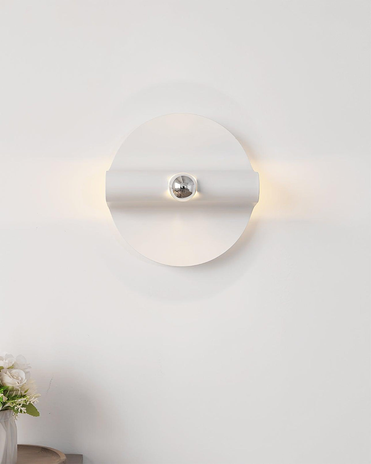 Sculptural Metal Nordic Inspired Wall Lamp