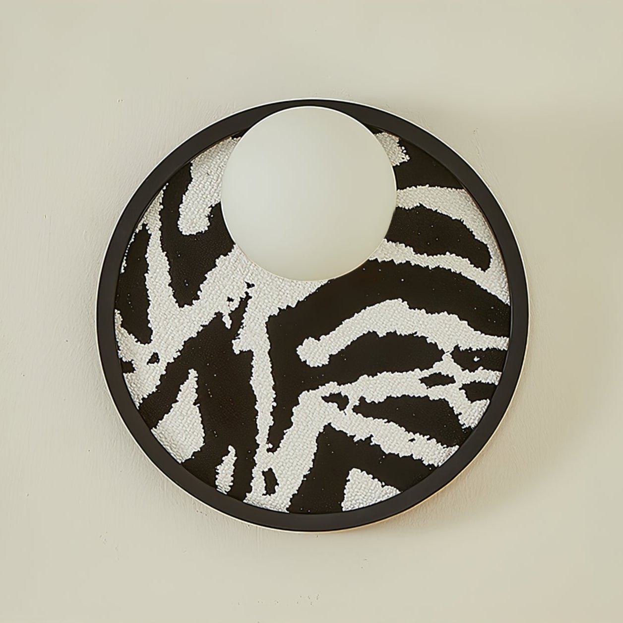 Textured Circular Frame Contemporary Wall Light