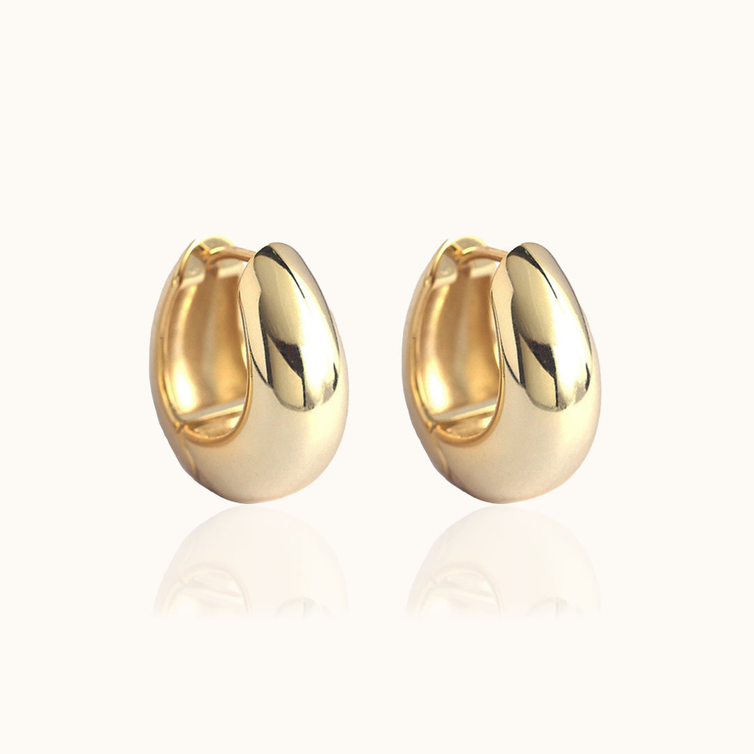Iseul Thick Huggie Hoop Earrings