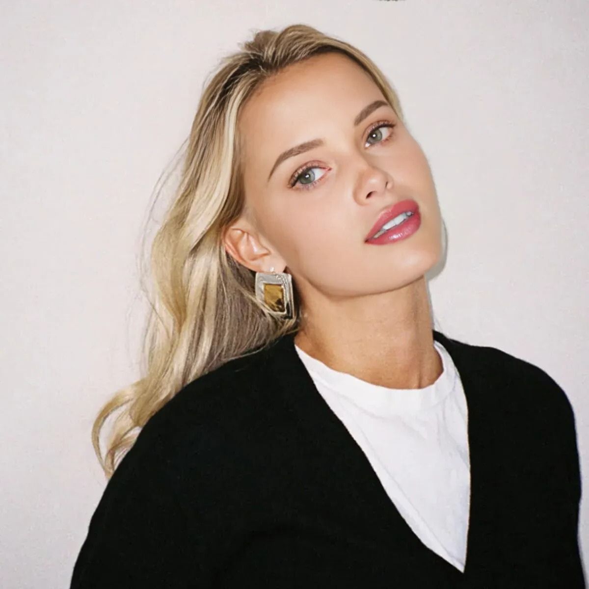 Jocelyn gold box earrings