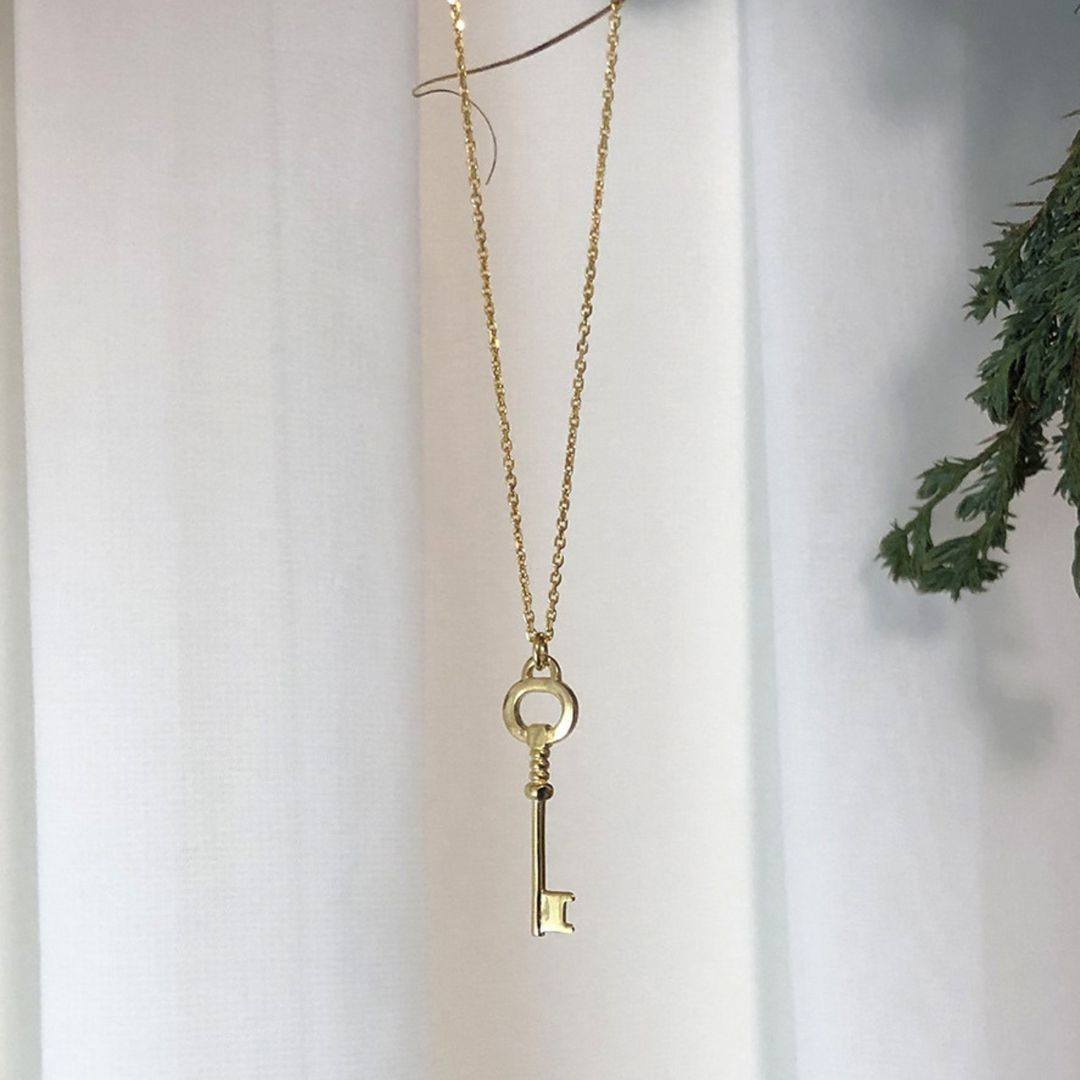 Gold Key Pendant Lock Necklace