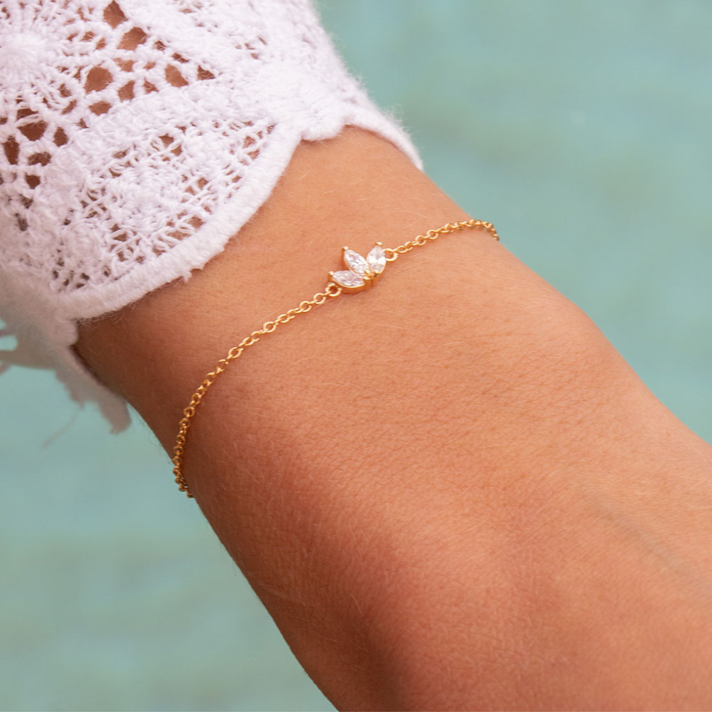 Triple Zirconia Flower Chain Bracelet