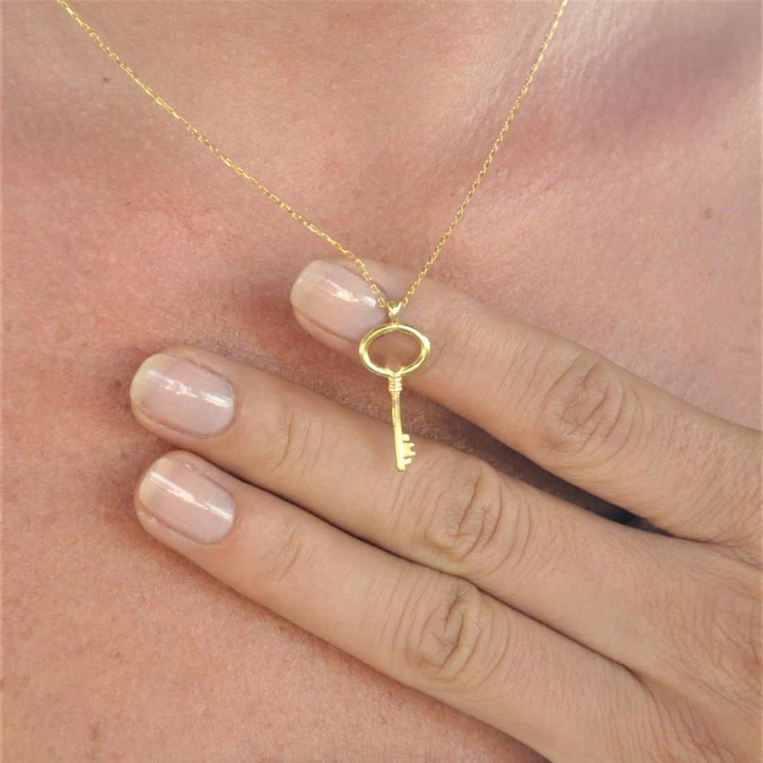 Gold Key Pendant Lock Necklace