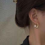 Load image into Gallery viewer, Pearl Water Drop Earrings Teardrop Earrings with Pearl Clasp
