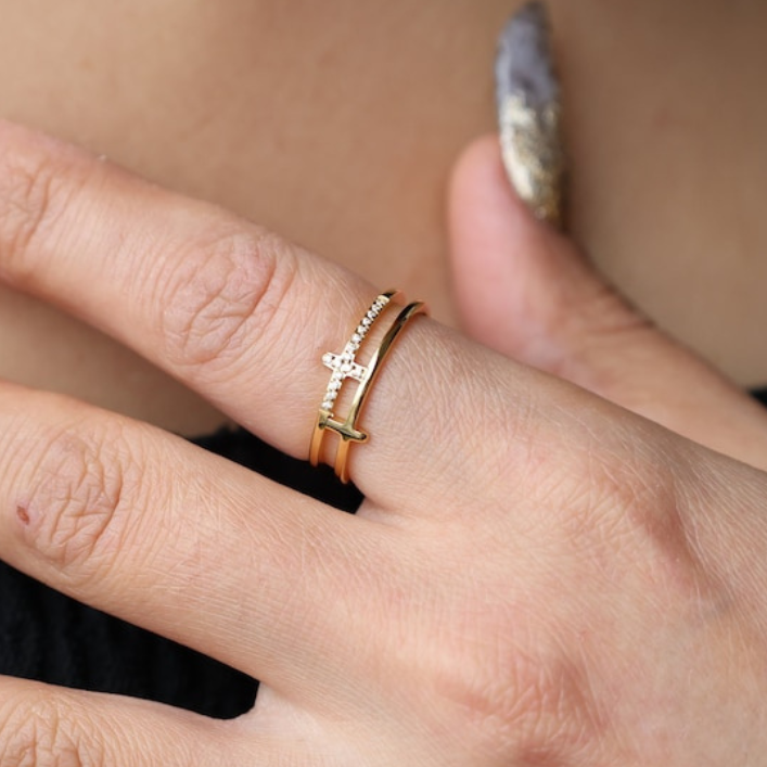 Double bar dainty cross ring