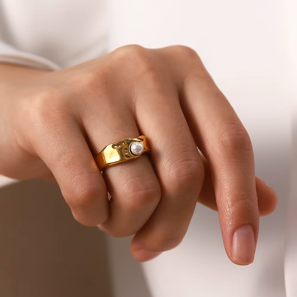 Uworld vintage style ring 18k pvd gold plated fresh water pearl stainless steel jewelry elegant imitation_jpg_be35b71b a6c2 4576 967a 23c3da634478