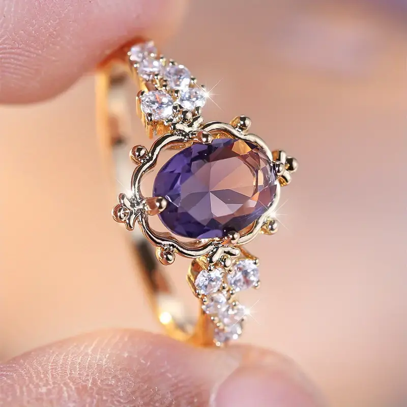Dainty purple statement ring in gold