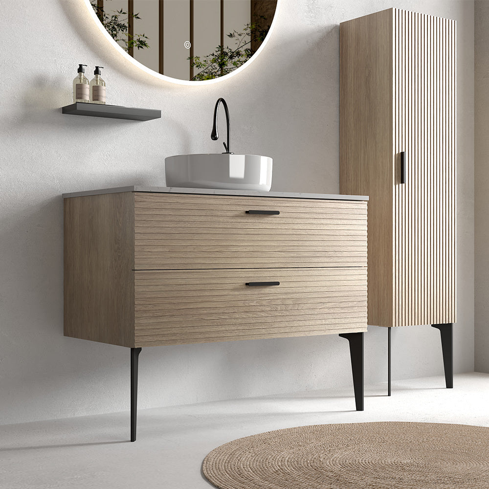 Striped Natural Oak Bathroom Vanity with Ceramic Sink Freestanding Design for Modern Bathroom In Natural Oak