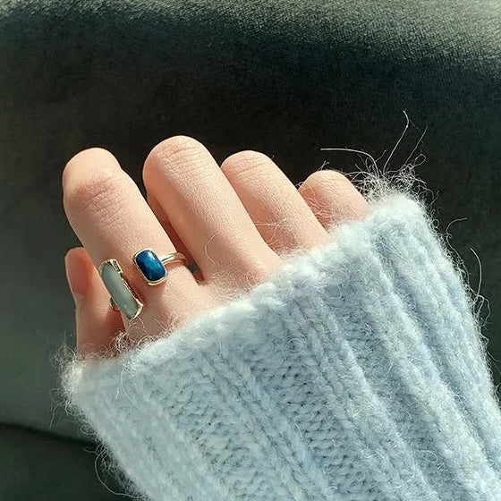 Adjustable asymmetric blue square rings 380074