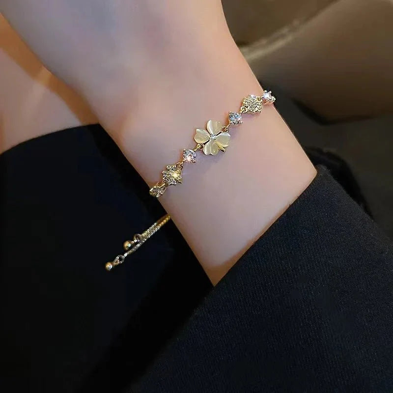 Adjustable lucky four leaf clover bracelet