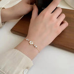 Load image into Gallery viewer, Adjustable Textured Floral Shell Diamond Bracelet
