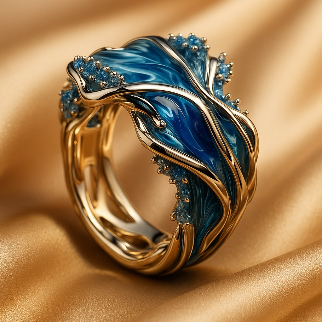 Classic Vintage Statement Ring in Gold