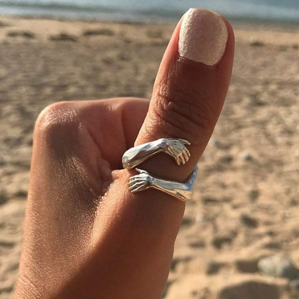 Elegant Statement Ring in Silver