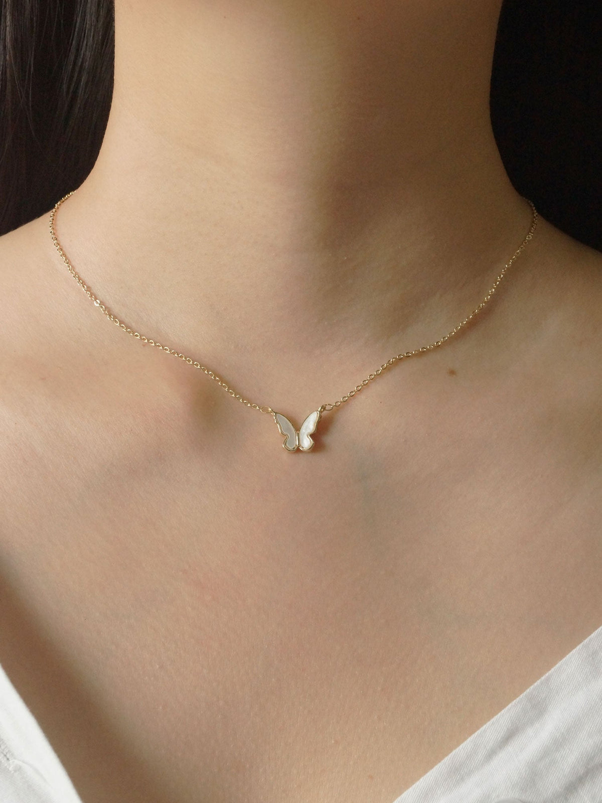 Bluebell necklace3_a7c7f1db ca9f 43dc 9460 6846f6a098b8
