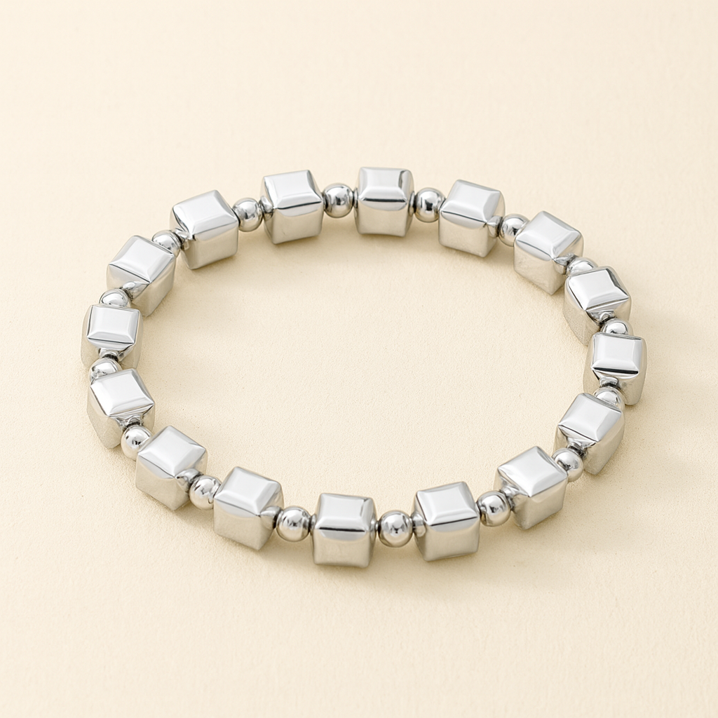 Delicate Charm Bracelet in Silver