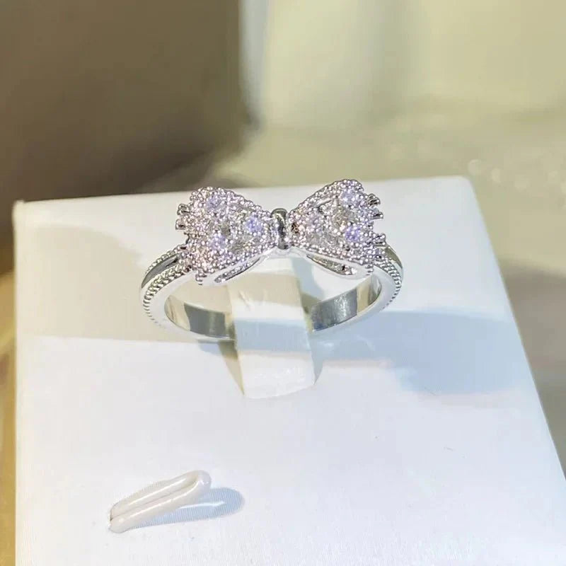Charming diamond bow ring 740036