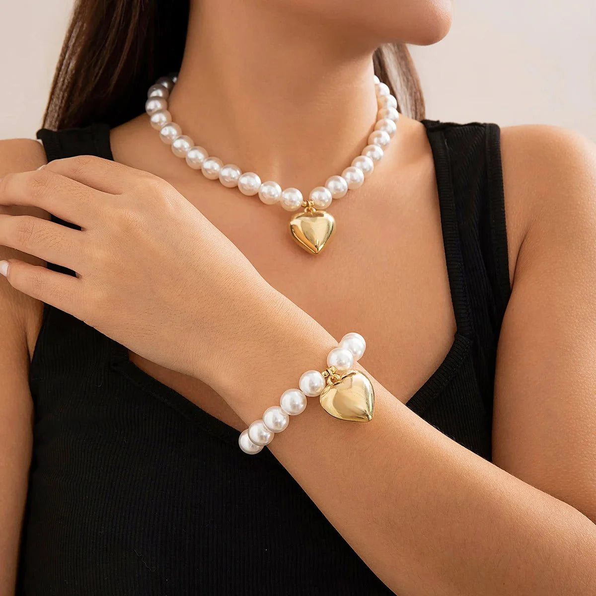 Chunky heart pendant necklace and bracelet set 707829