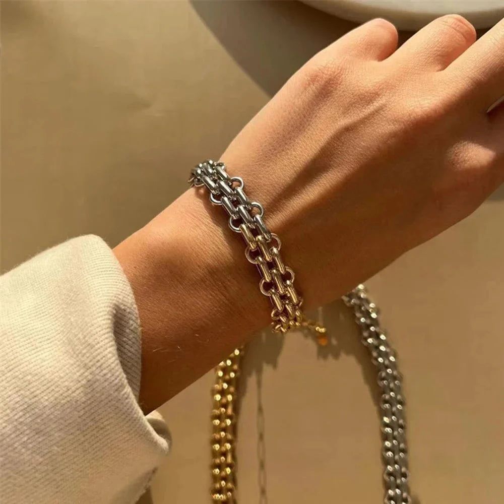 Chunky Two Tone Textured Circle Clasp Bracelet