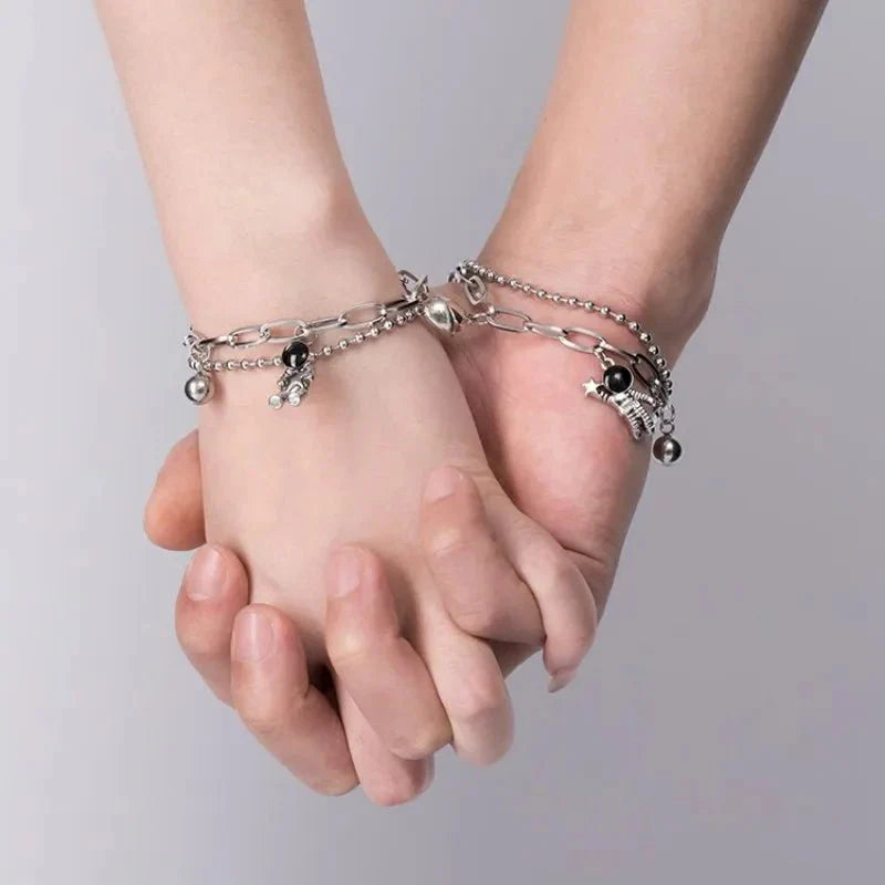 Couples astronaut magnetic heart bracelet set 691072