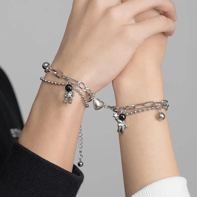 Couples astronaut magnetic heart bracelet set
