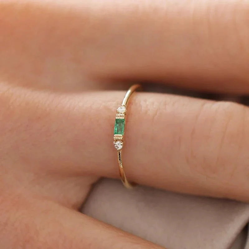 Dainty baguette diamond ring 183669