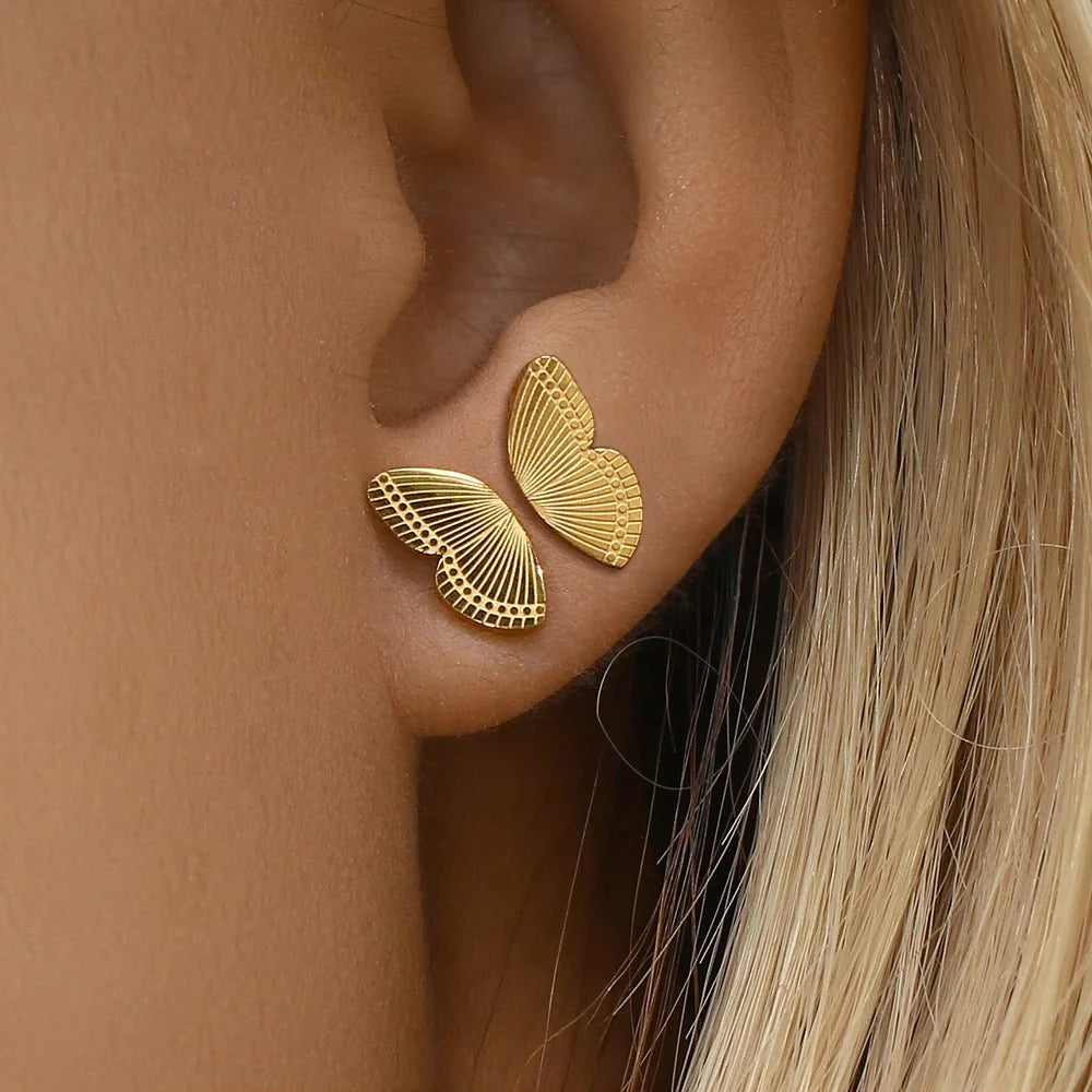 Dainty butterfly wings stud earrings 631415
