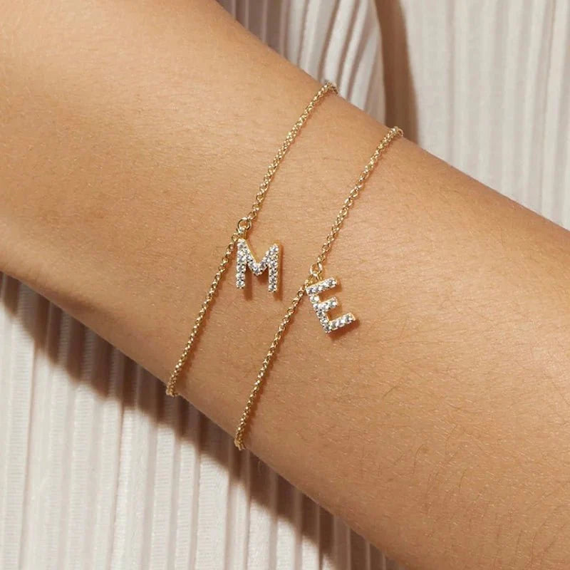 Dainty chain diamond initial bracelet 622383