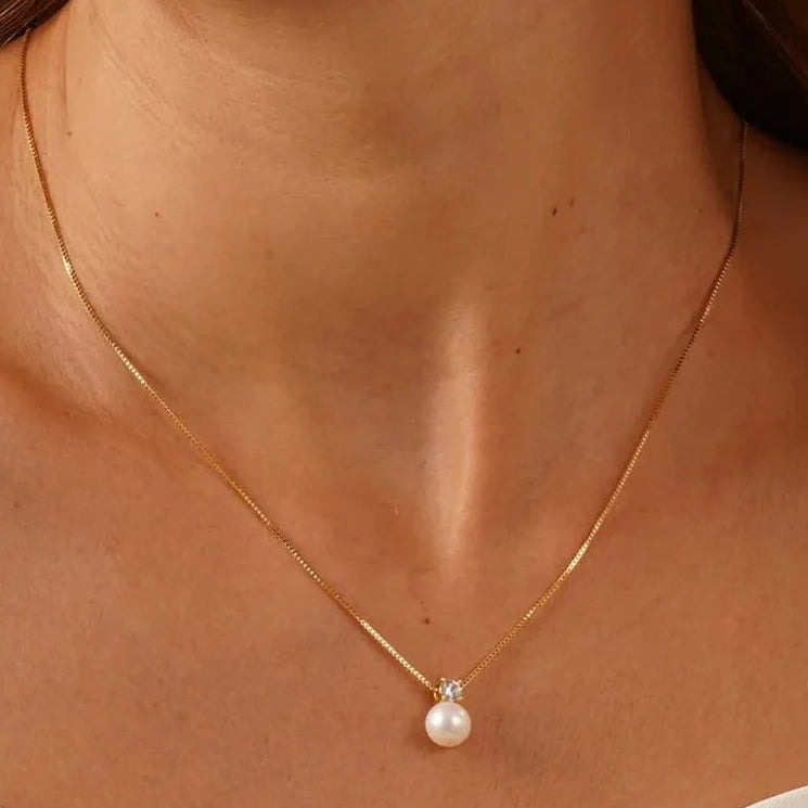 Dainty diamond pearl necklace 583278