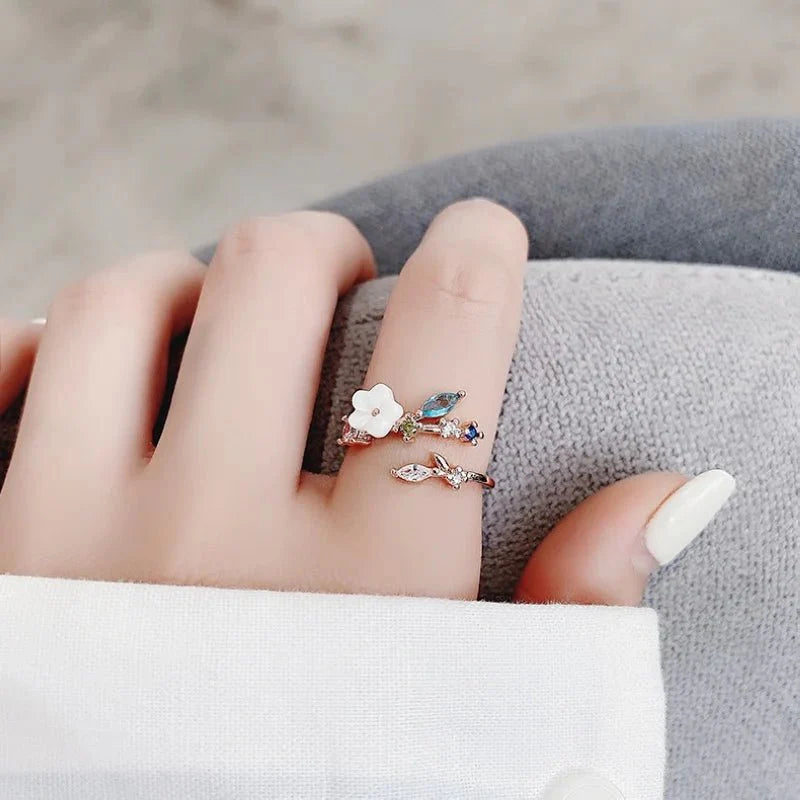 Dainty floral diamond leaf ring 216690