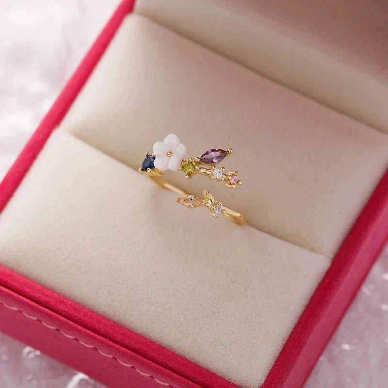 Dainty floral diamond leaf ring 284947