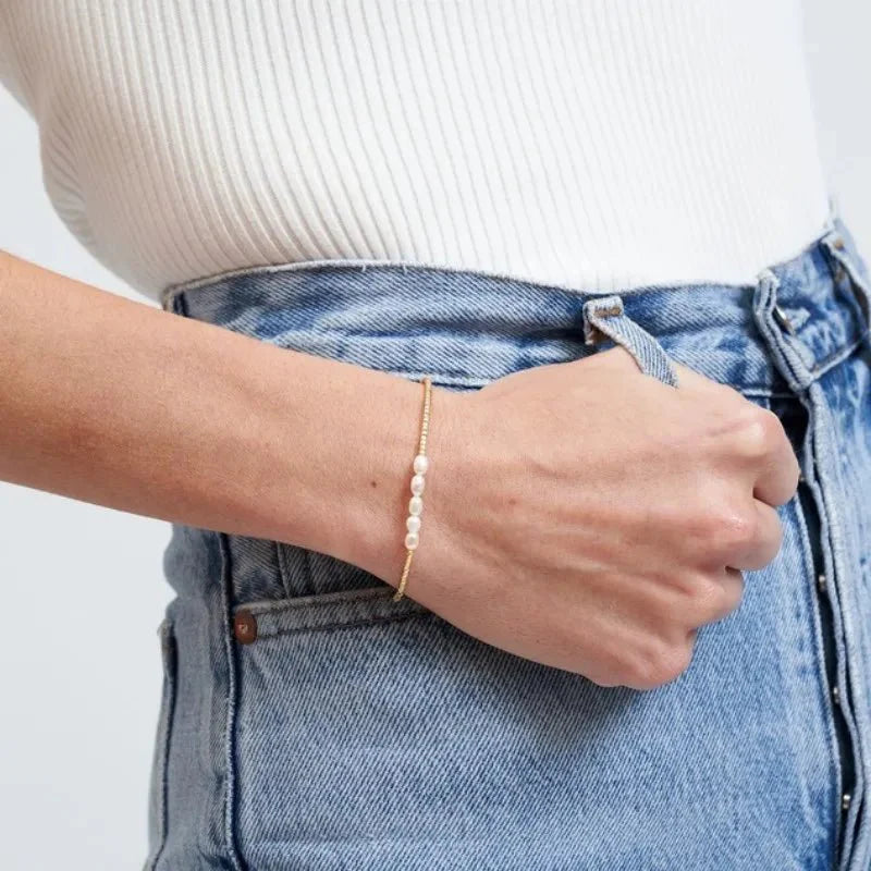 Dainty pearl golden beaded bracelet 200817
