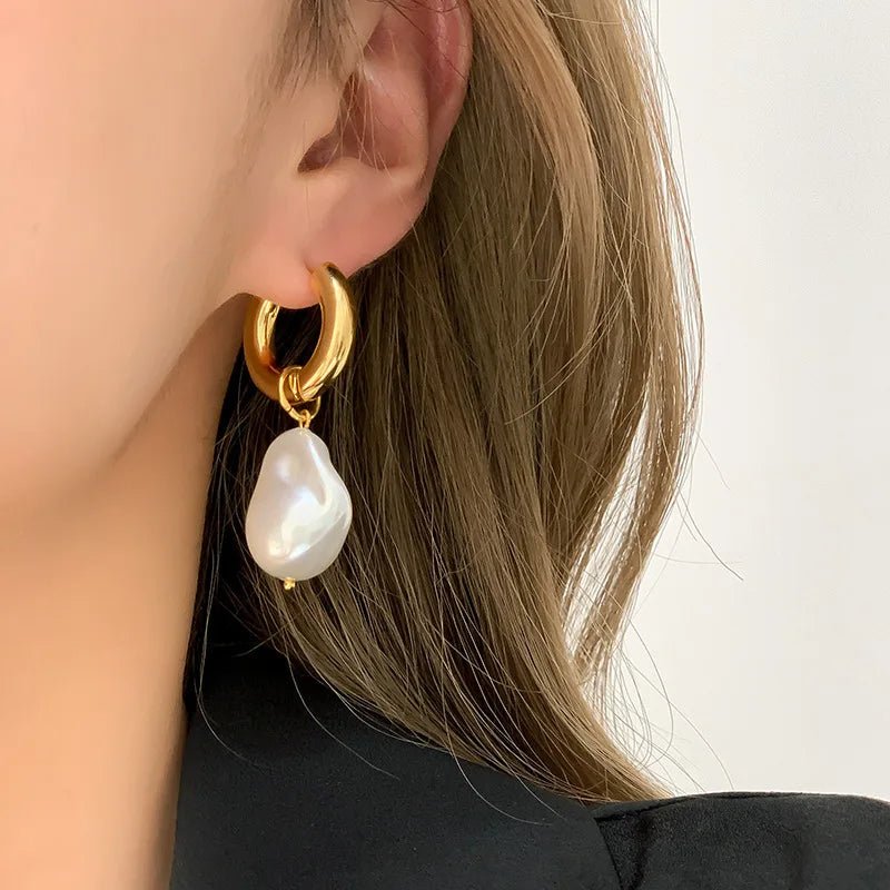 Dainty pearl huggie earrings 808392