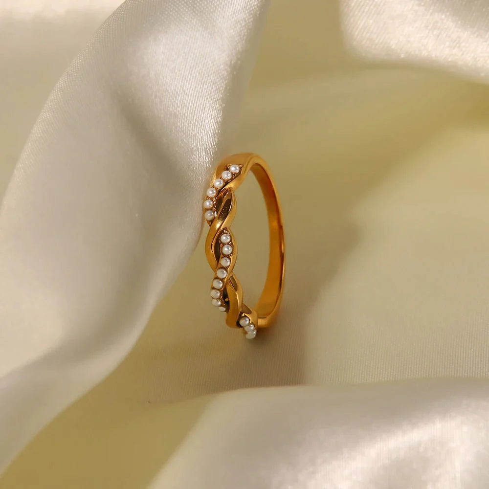 Dainty Pearl Intertwined Ring