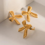 Load image into Gallery viewer, Dainty Striped Bow Elegant Ring and Earrings

