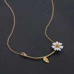 Load image into Gallery viewer, Azadeh Daisy and Leaf Necklace
